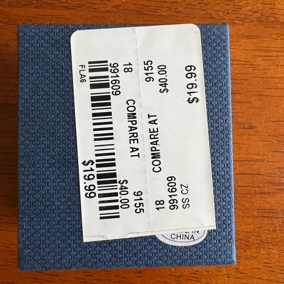 Contessa DiCapri Sterling Silver CZ Anchor Stud Earrings - Picture 6 of 6